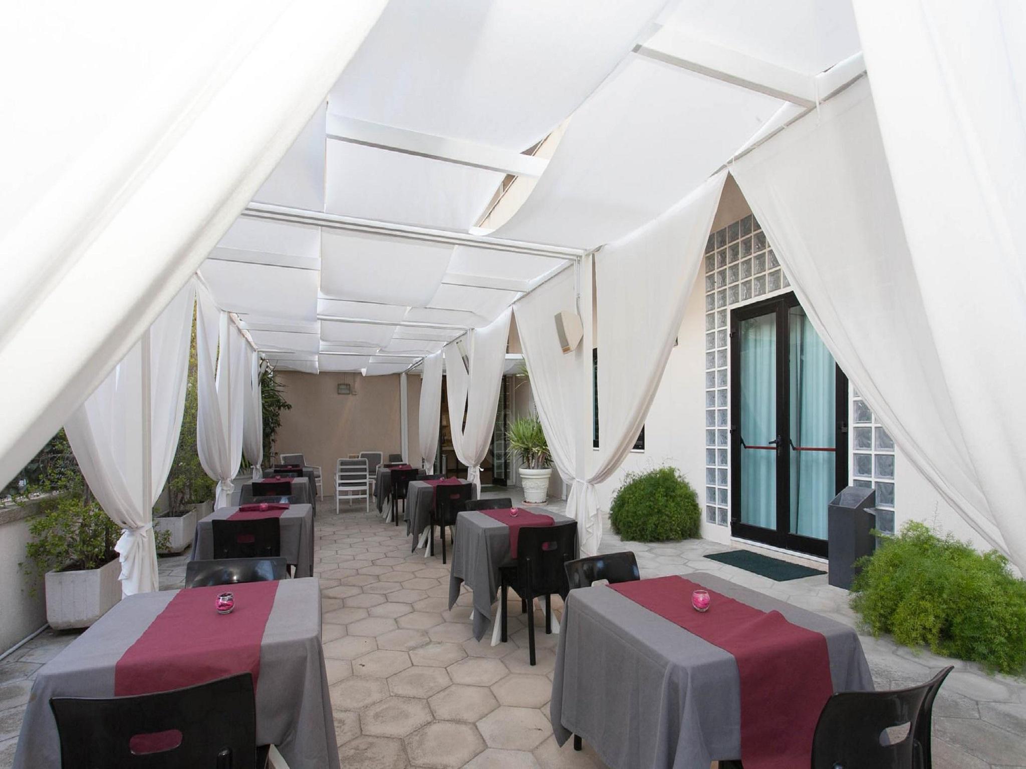 לצ'ה Hotel Zenit Salento מראה חיצוני תמונה